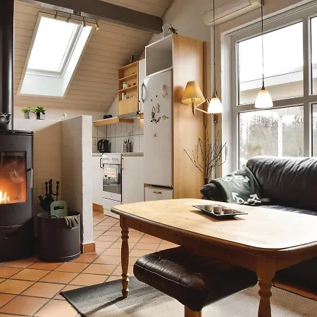 Dom wakacyjny Three-bedroom Holiday In Ulfborg *