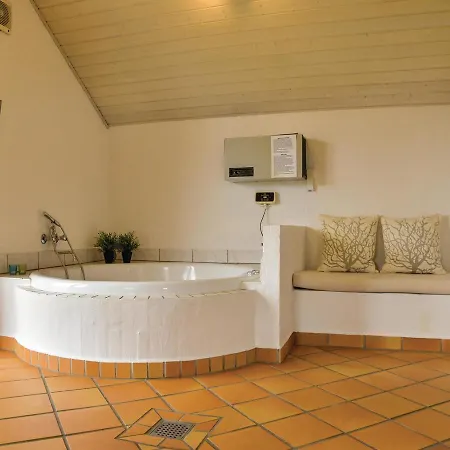 Dom wakacyjny Three-bedroom Holiday In Ulfborg *